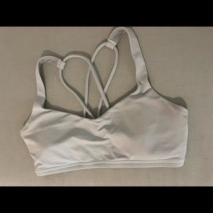 Lululemon Free to Be Bra light turquoise Size 6